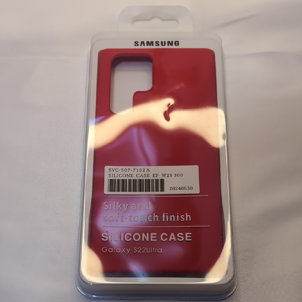 Samsung Galaxy S22 Ultra Red Silicone Case